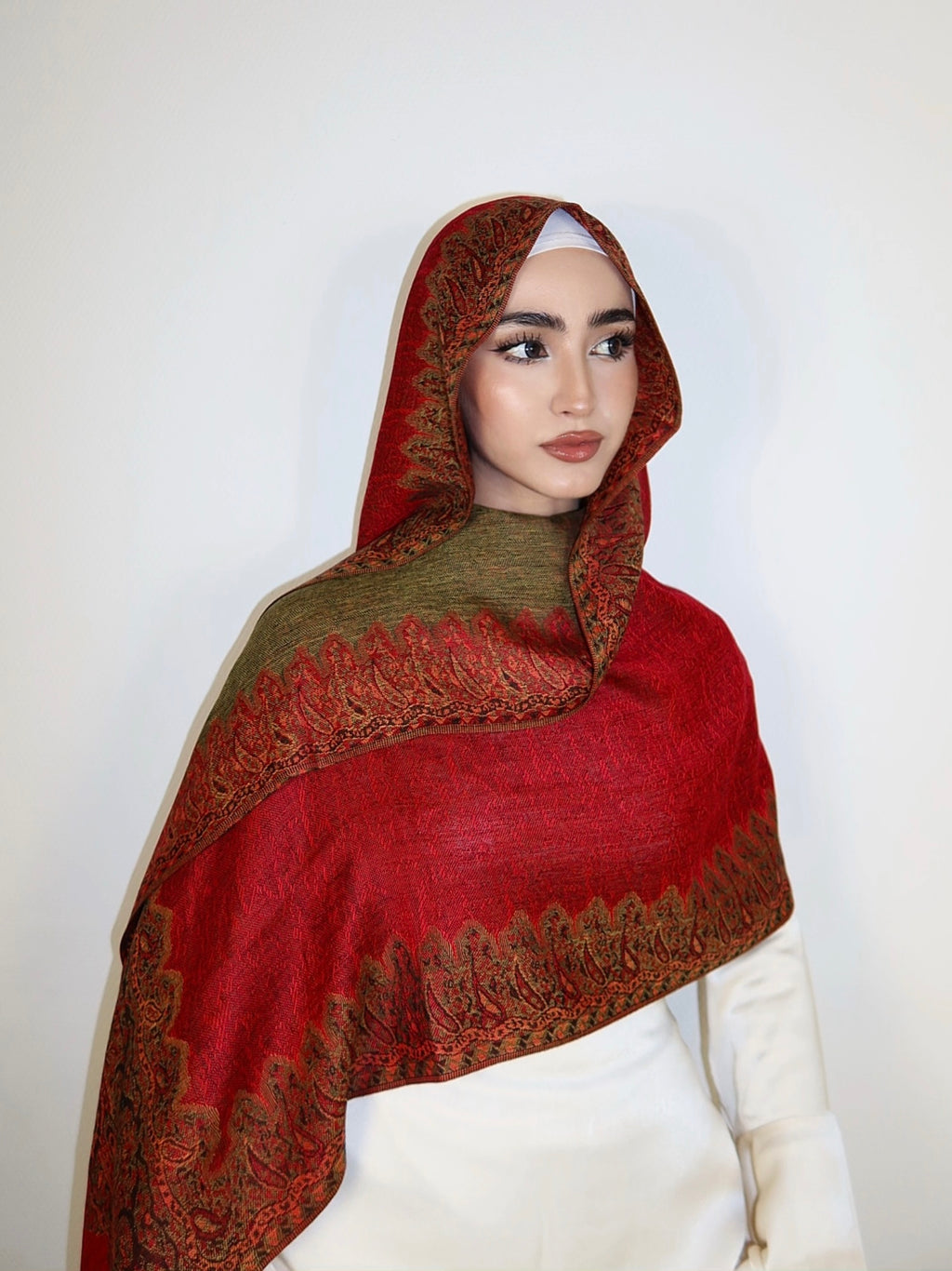 Elyna Ruby Grace Pashmina